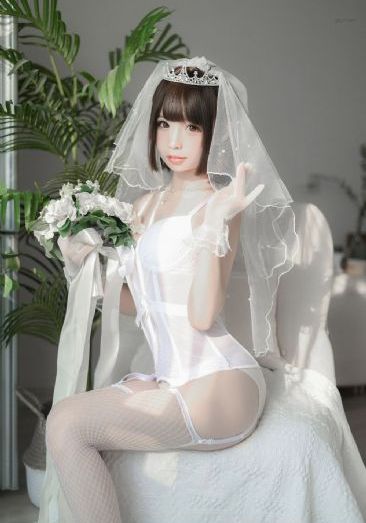 秋霞艳母