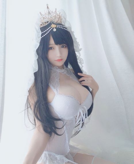 赤裸的美奈子