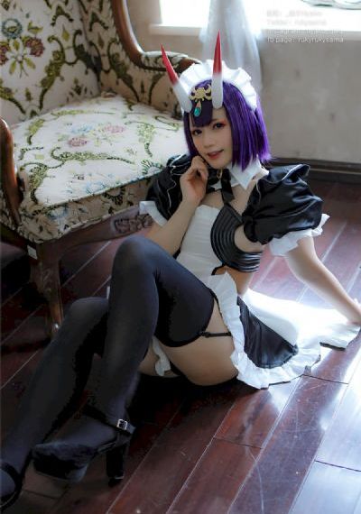 凸凸
